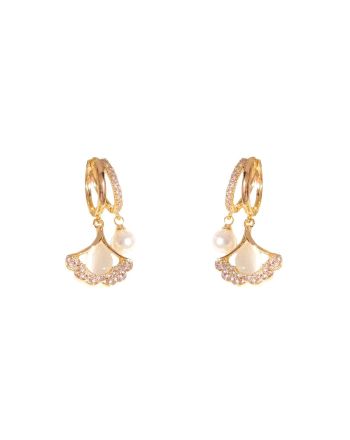 14K Gold Plated Ginkgo Leaf Huggie Earrings with Dangle Pearl | A8078